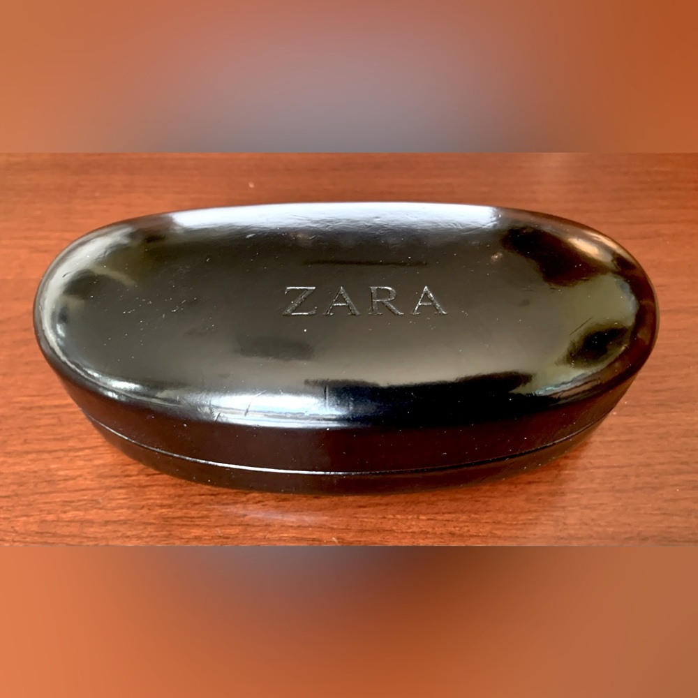 Zara black glossy leather sunglasses case domed cover top logo on top & inside